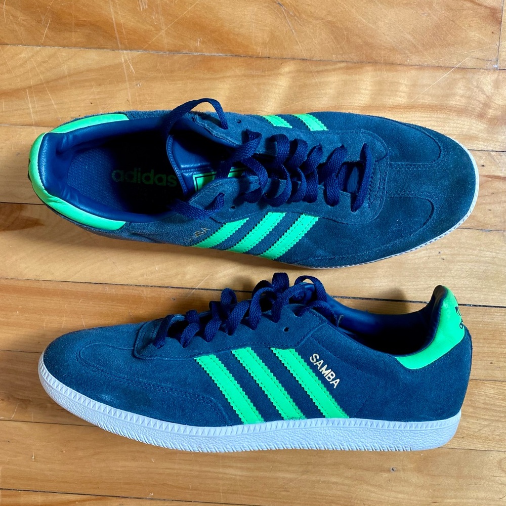Men’s Adidas Originals Samba shoes OG Q20603 blue suede with green stripes RARE
